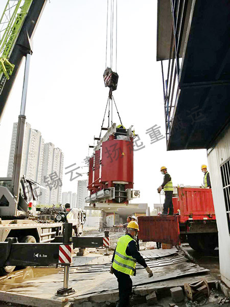 直臂吊作業(yè)